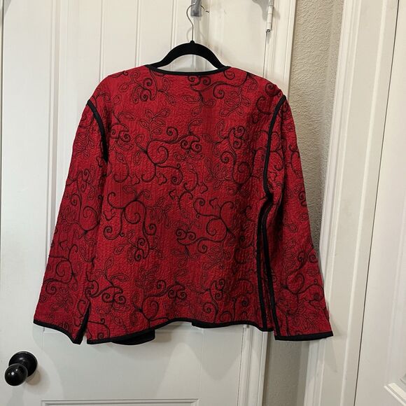 Chicos Size 2 Red Black Embroidered Open Front Jacket Top 100% Silk US L - Picture 7 of 10